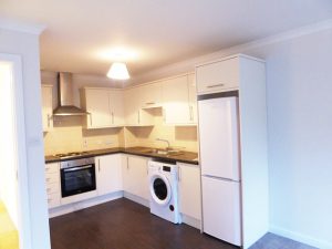 CREAM HIGH GLOSS KITCHEN AND WHITE GOODS 